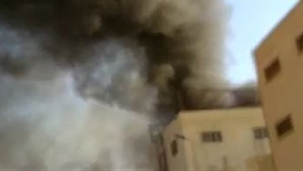   إصابة 12 عاملا فى حريق مصنع «التنر» بمنطقة العاشر من رمضان