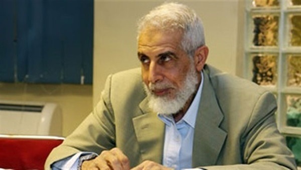   تأجيل محاكمة الإخواني محمود عزت في «أحداث مكتب الإرشاد»