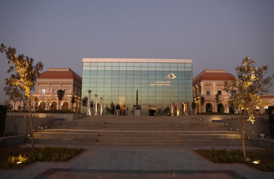   العناني: يتفقد اللمسات النهائية لمتحف عواصم مصر تمهيدا لافتتاحه