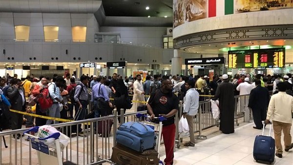   الكويت تلغى 60 ألف تذكرة بسبب قرار تخفيض السعة التشغيلية للمطار