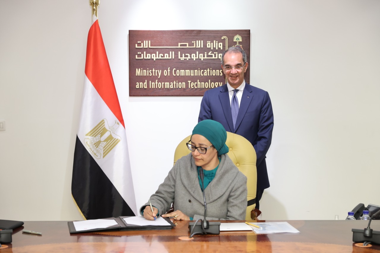  «التعليم العالي»و«الاتصالات» يوقعان لإنشاء مركز إبداع مصر الرقمية بجامعة بنها