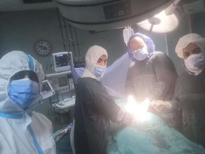   تدخلات جراحية عاجلة بـ «المطرية التعليمي» لإنقاذ حياة مرضى كورونا