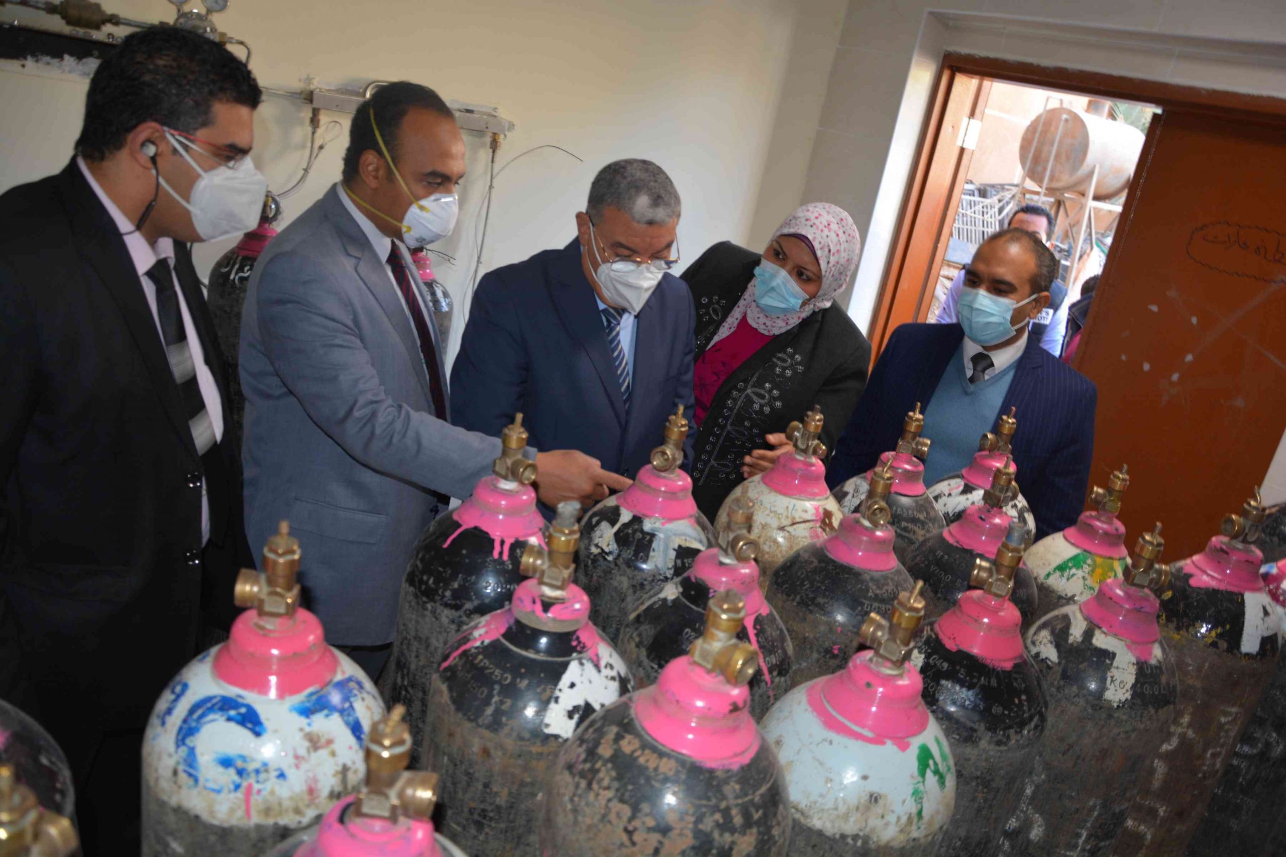   بالصور: الأورمان تزود عزل مستشفى حميات المنيا بأجهزة طبية