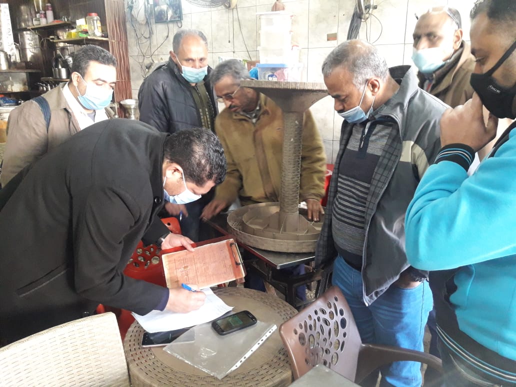   صور| الإسكندرية تواصل حملاتها لتطبيق الإجراءات الاحترازية بحي وسط