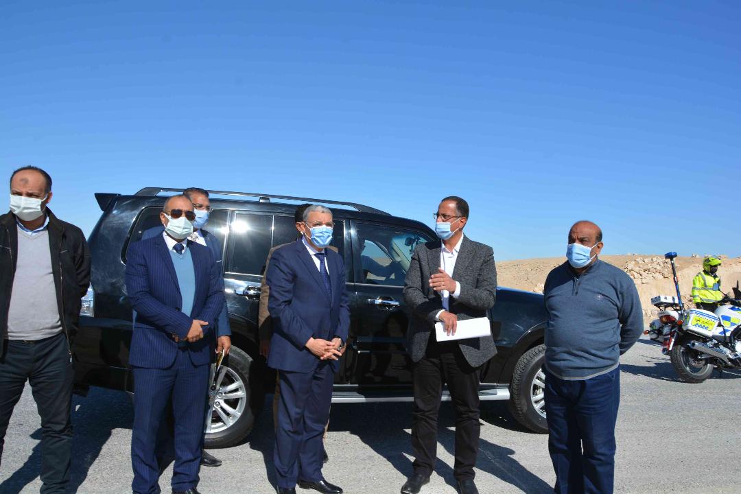 محافظ المنيا يتفقد عدد من المواقع لإنشاء موقف إقليمي للسيارات