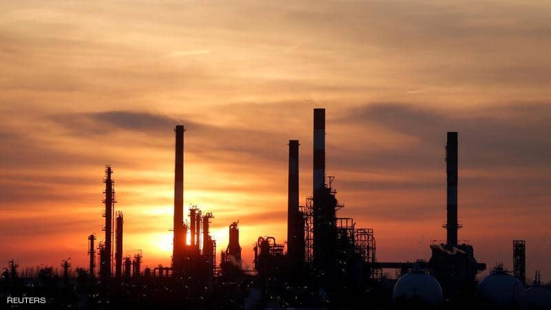 النفط يبلغ ذروته منذ فبراير 2020