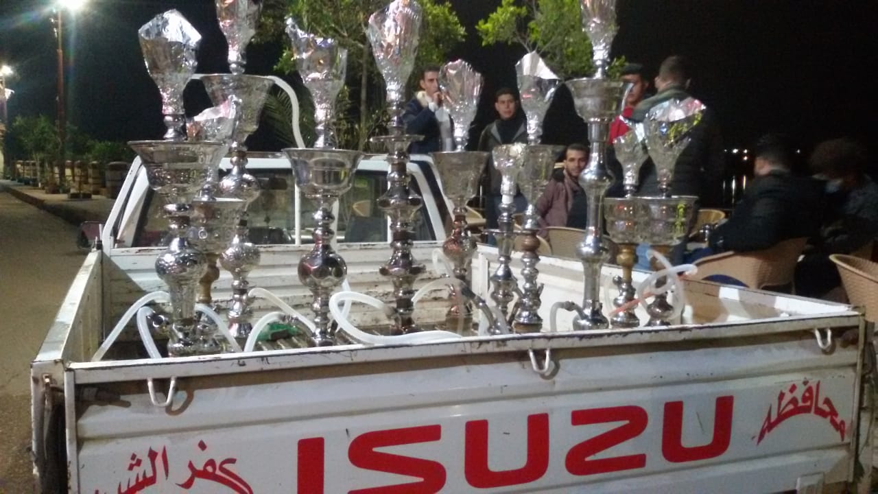   مصادرة «33 شيشة» وغلق مقهيين مخالفين فى حملة ليلية بدسوق