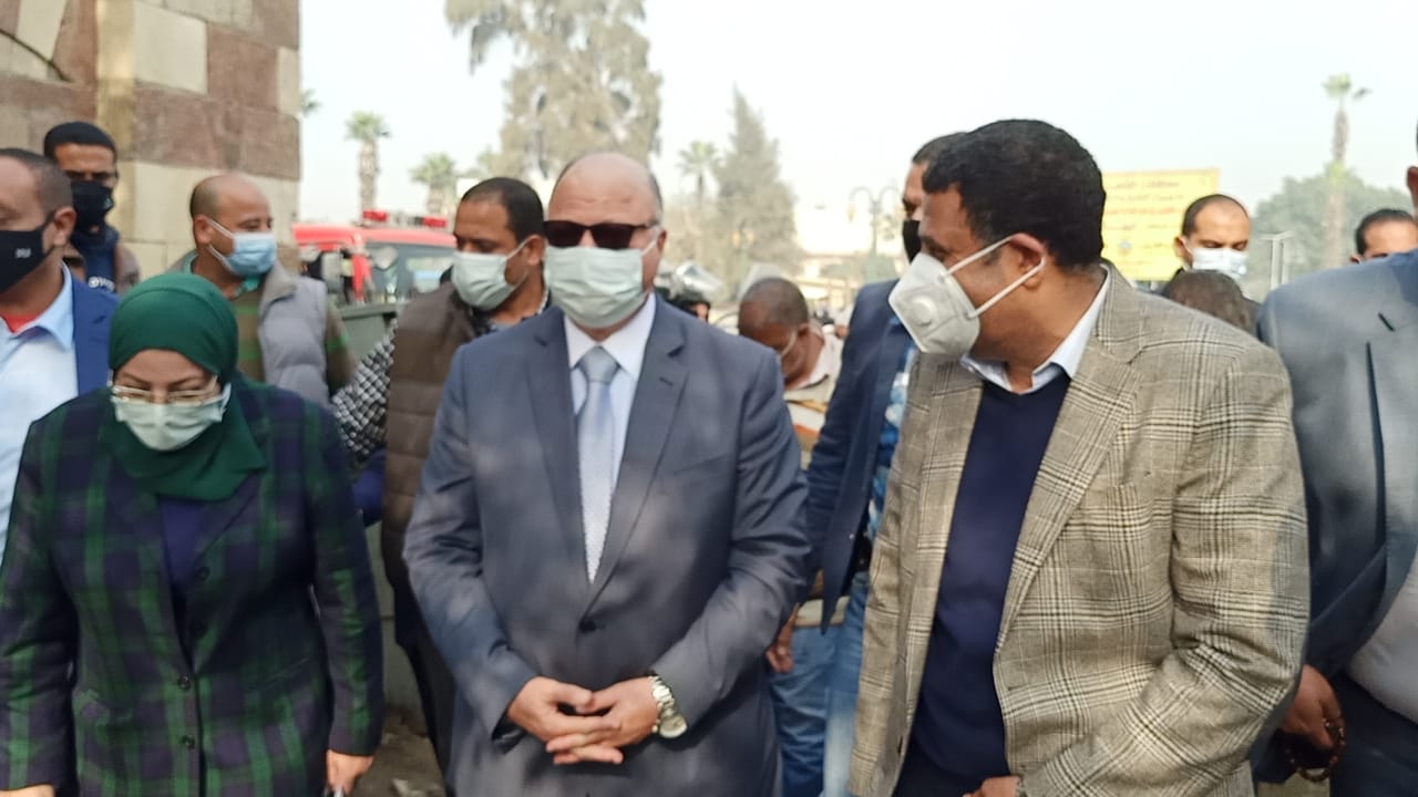   محافظ القاهرة يتابع إزالة منطقة المسبح بالسيدة عائشة