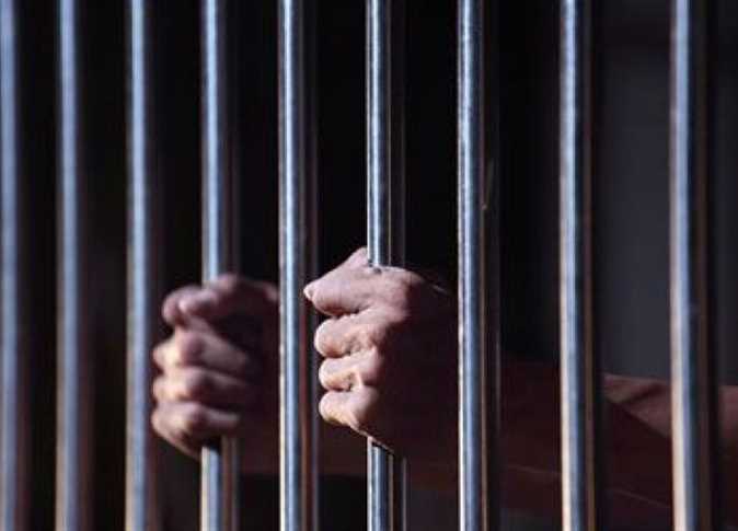  جنايات كفر الشيخ تعاقب صياداً بالسجن 6 أعوام لاتهامه بالإتجار في« الهيروين» 