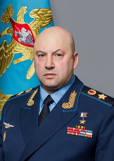 القائد العام للقوات الجوية، ولواء الجيش سيرغي سوروفيكين