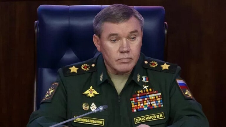 رئيس هيئة الأركان العامة فاليري غيراسيموف، ورئيس القوات المشاركة في العملية العسكرية الخاصة بأوكرانيا