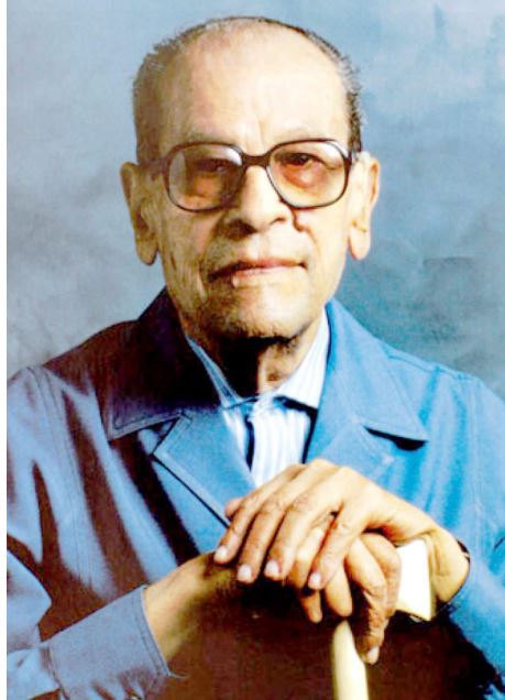  <a class='inner-tag' href='Search/نجيب-محفوظ-.aspx?from=body'>  نجيب  محفوظ    </a> 